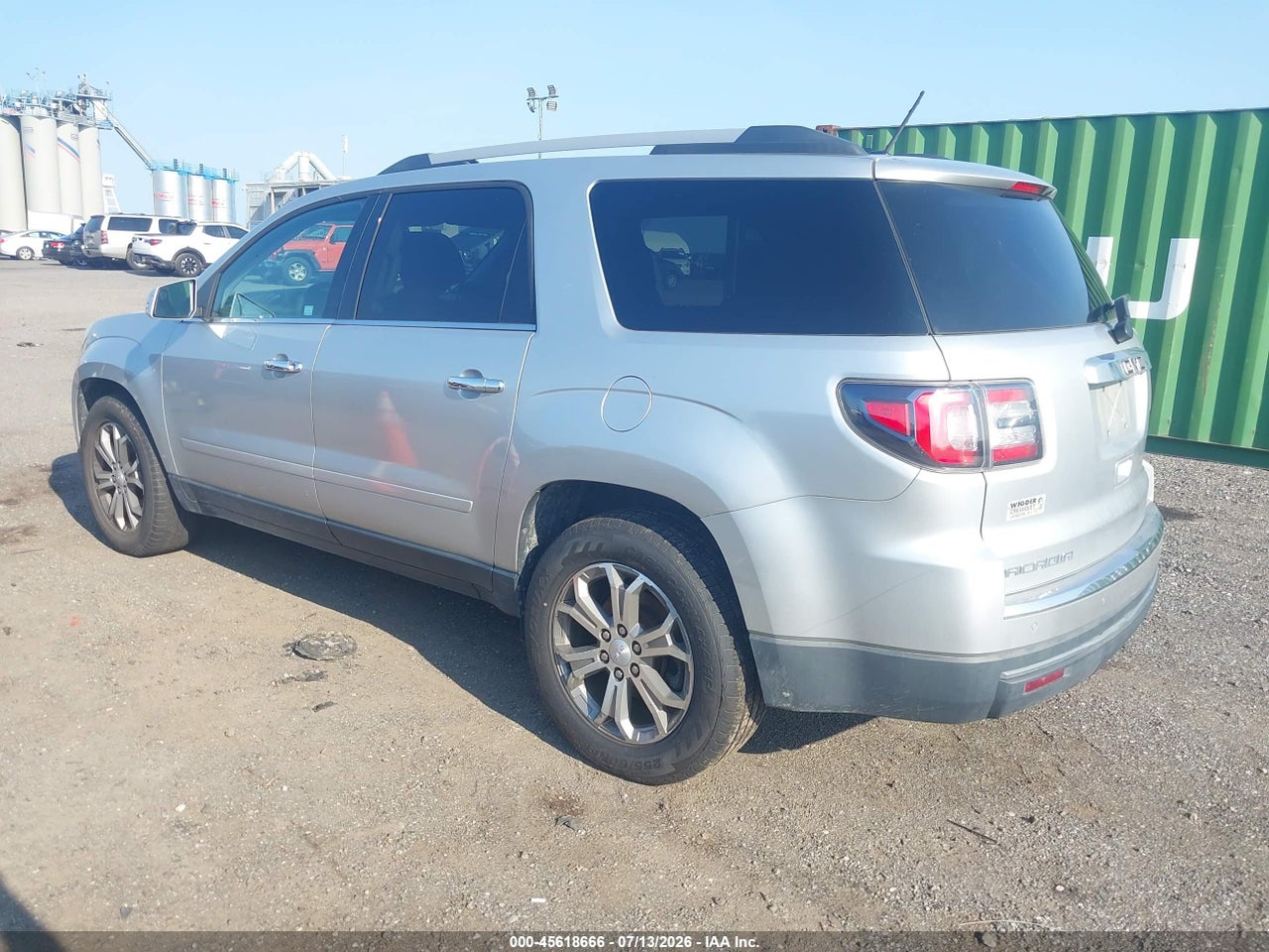 2015 GMC ACADIA SLT thumbnail 4