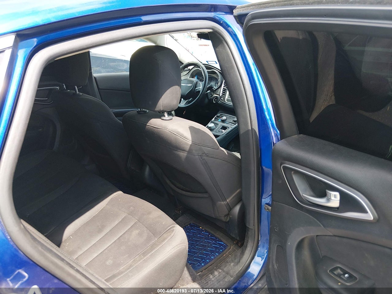 2015 CHRYSLER 200 LIMITED thumbnail 9