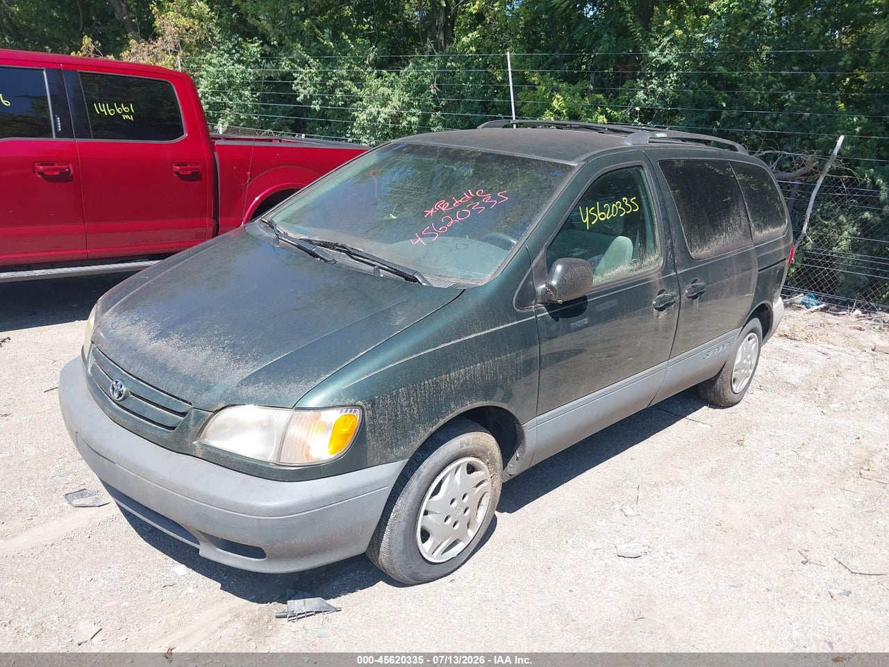 2002 TOYOTA SIENNA CE thumbnail 3