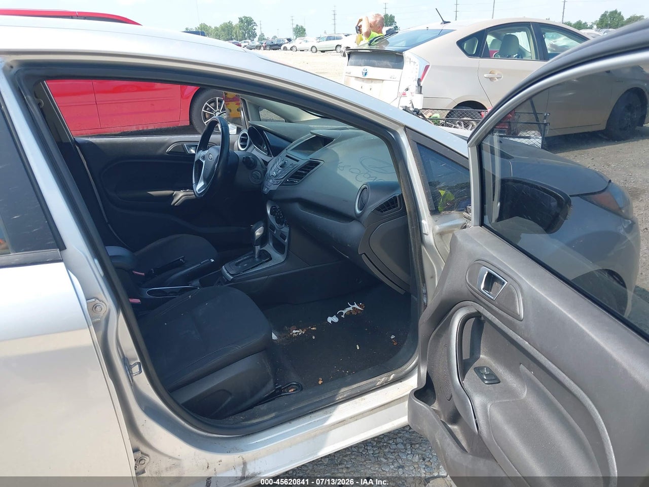 2014 FORD FIESTA SE thumbnail 6