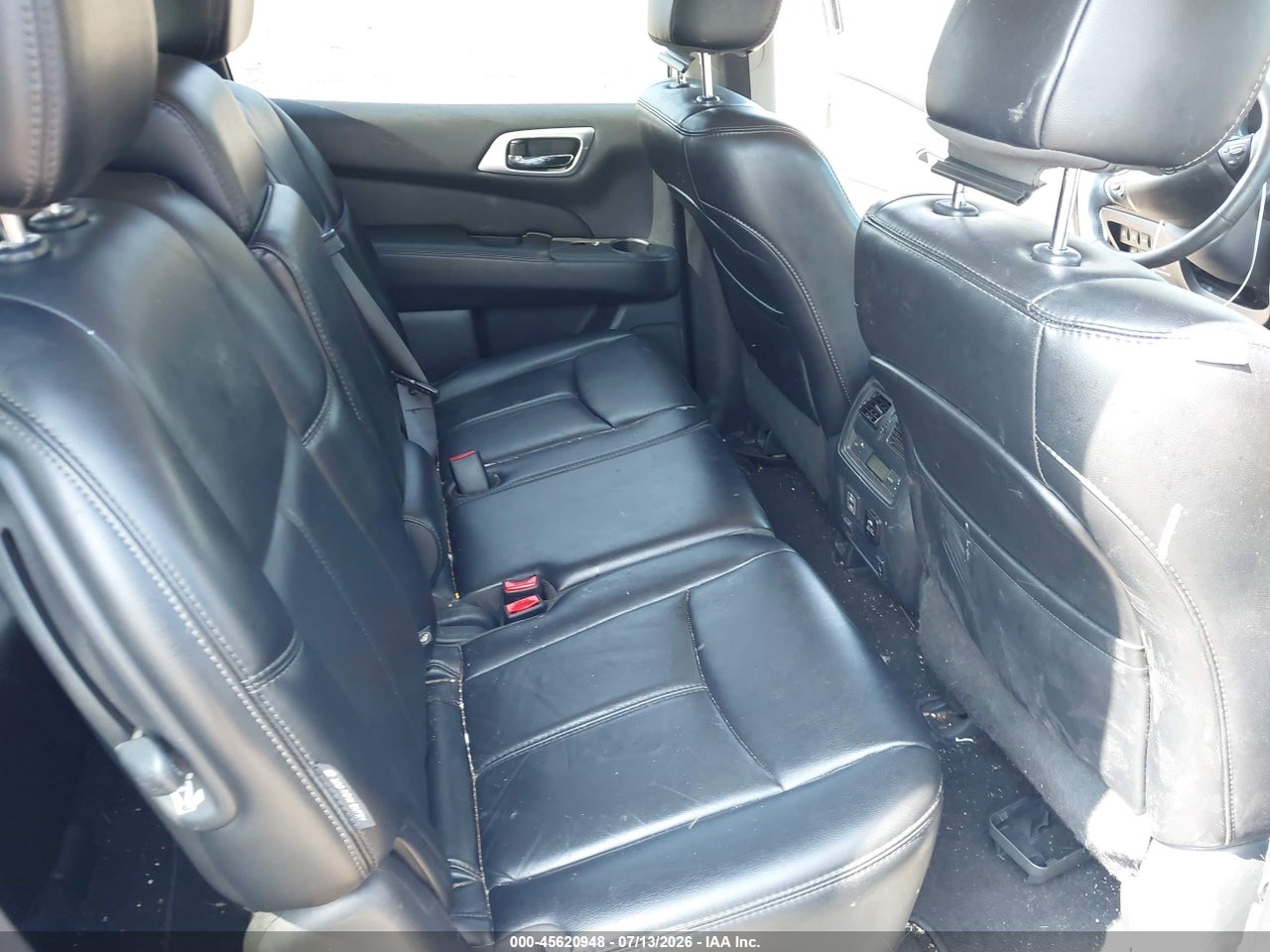 2018 NISSAN PATHFINDER SL thumbnail 9