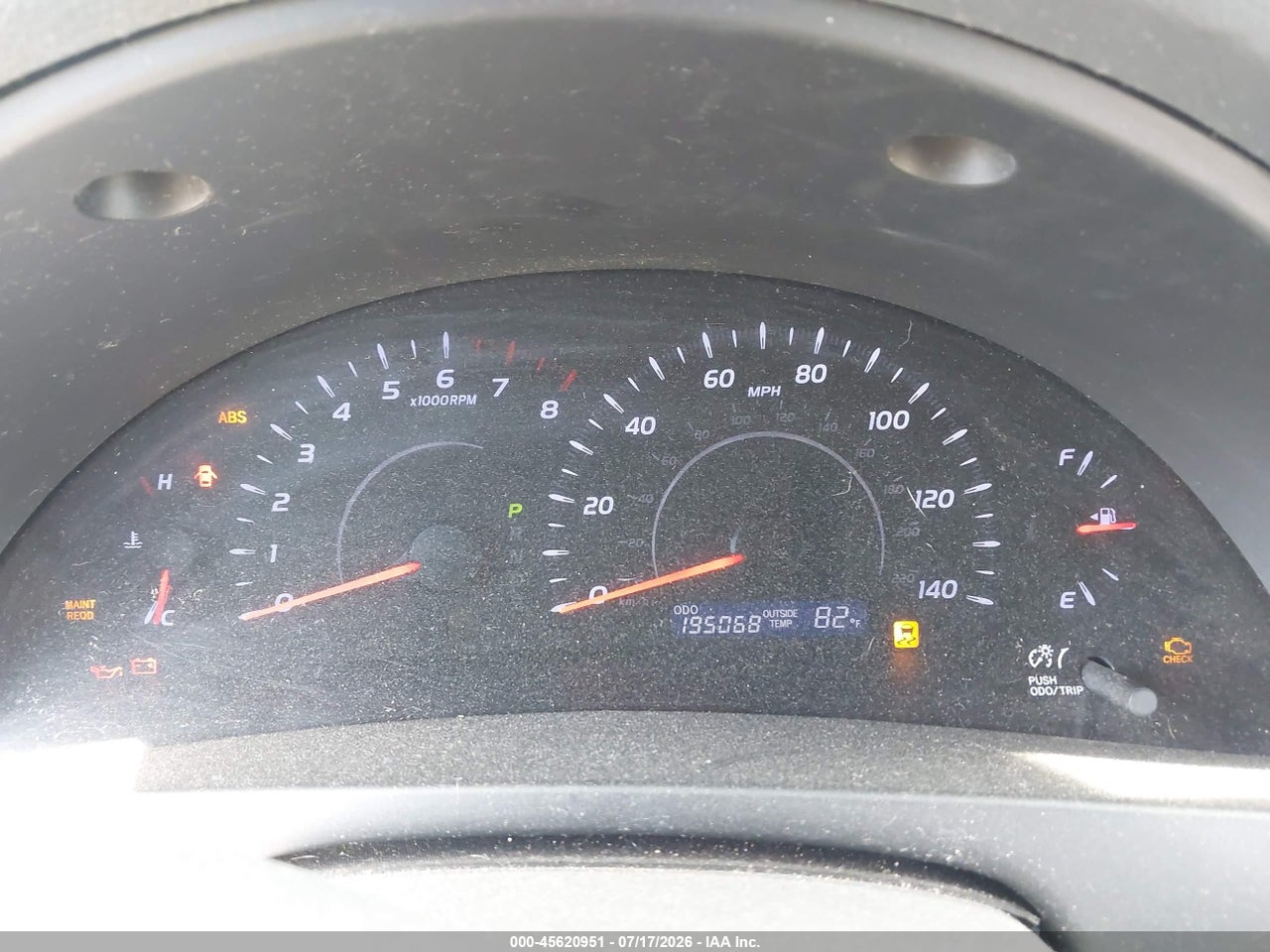 2010 TOYOTA CAMRY LE thumbnail 8