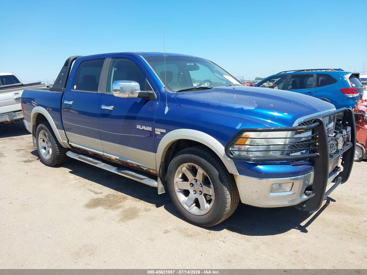 2010 DODGE RAM 1500 LARAMIE thumbnail 2