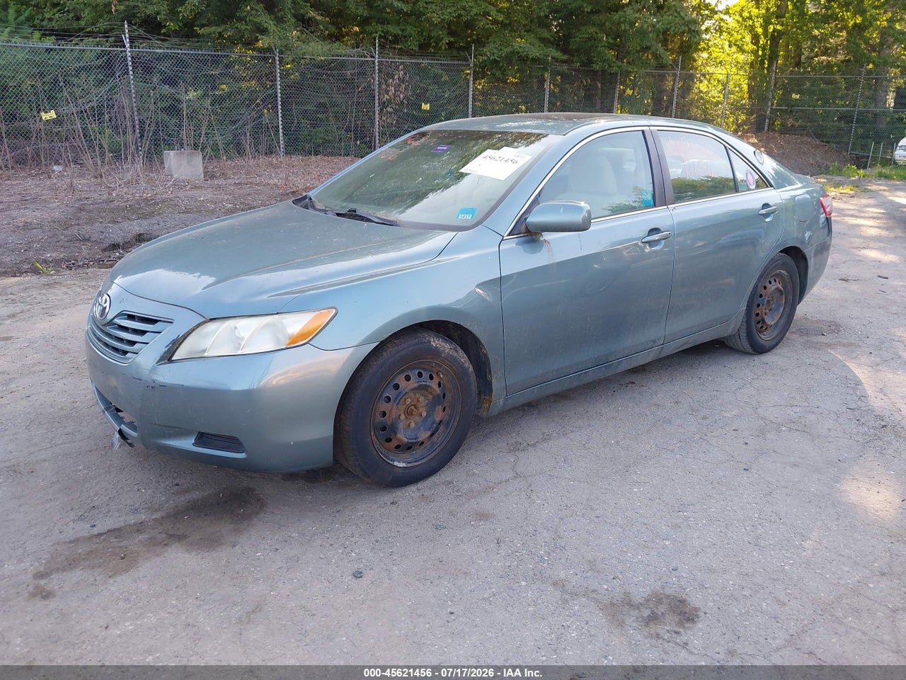 2009 TOYOTA CAMRY LE thumbnail 3