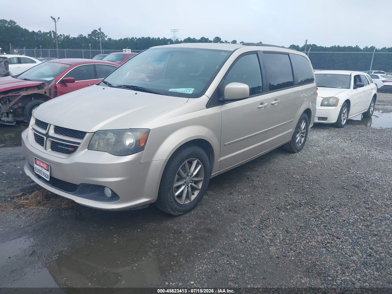 2014 DODGE GRAND CARAVAN R/T thumbnail 3