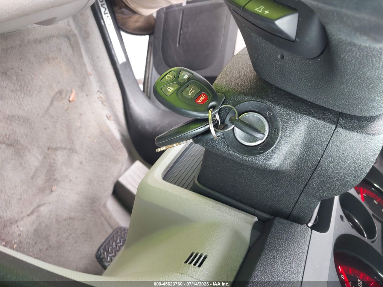 2011 GMC ACADIA SLE thumbnail 12