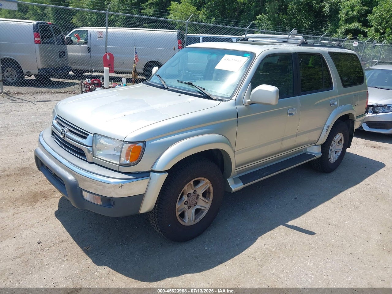2001 TOYOTA 4RUNNER SR5 V6 thumbnail 3