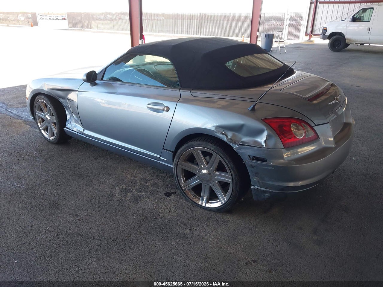 2005 CHRYSLER CROSSFIRE LIMITED thumbnail 4