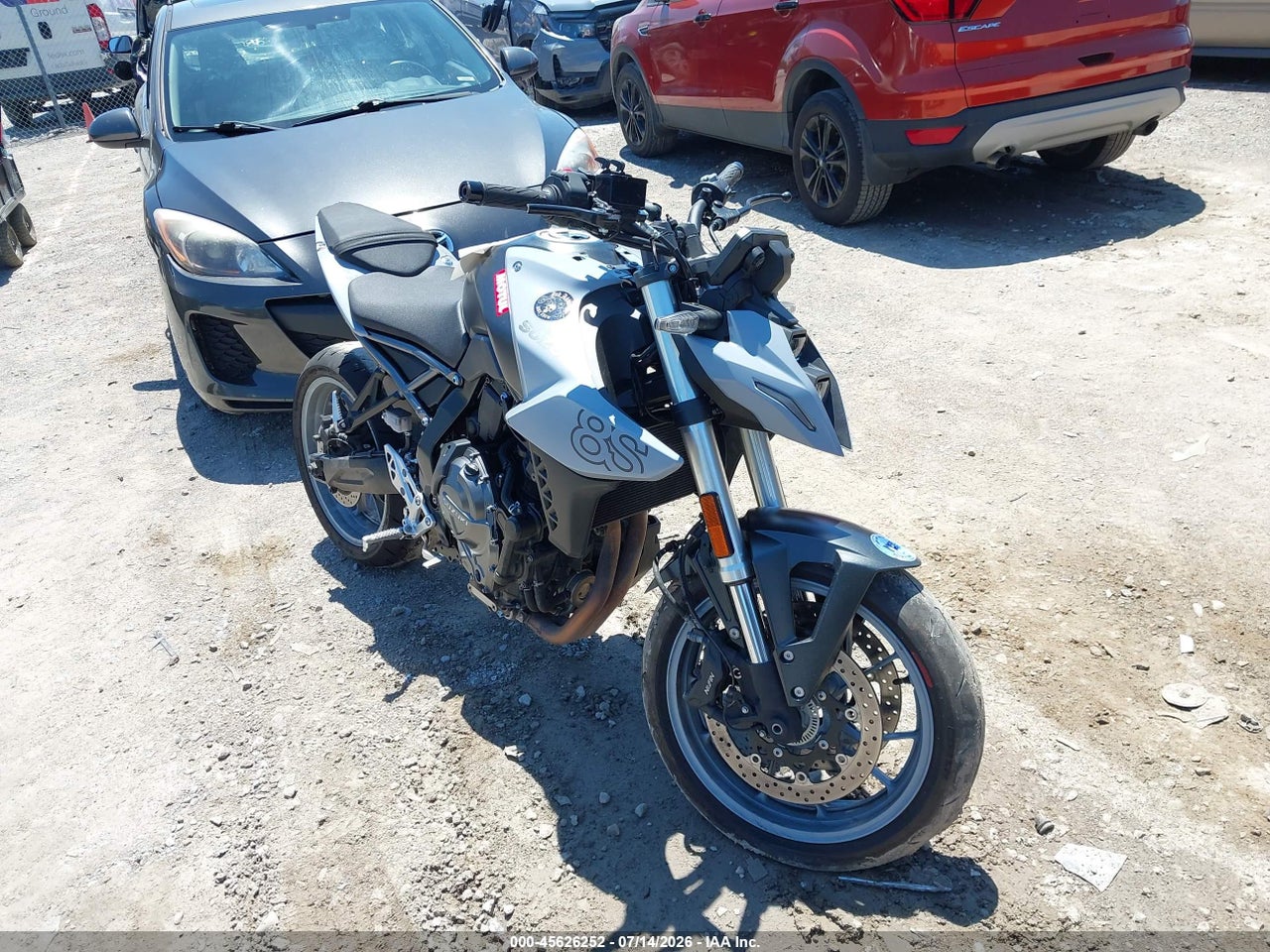 2024 SUZUKI GSX800 R thumbnail 2