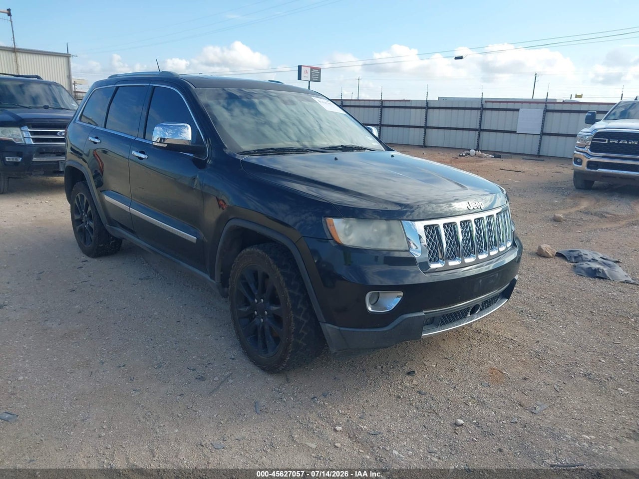 2011 JEEP GRAND CHEROKEE OVERLAND thumbnail 2