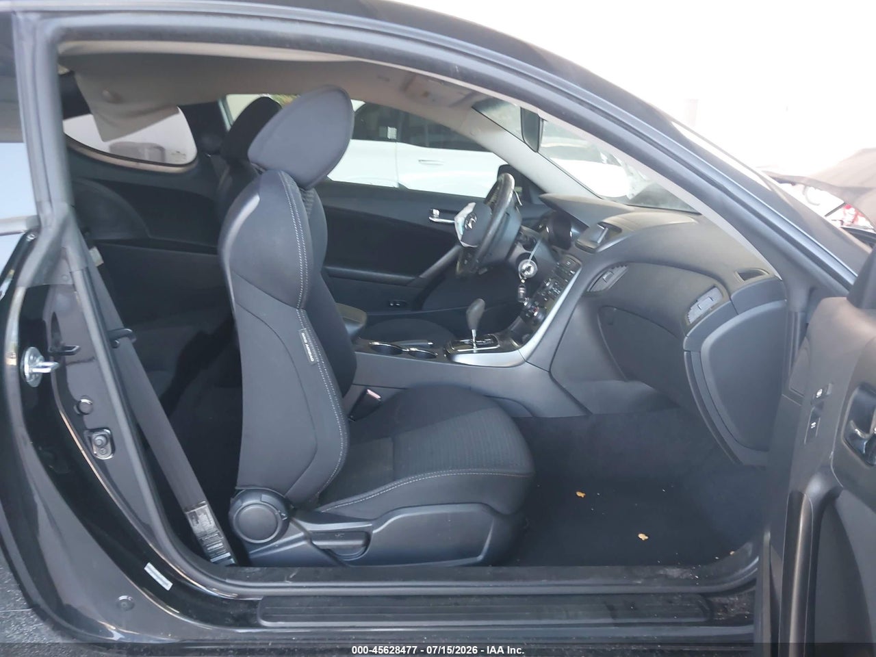 2012 HYUNDAI GENESIS 2.0T · 5/12