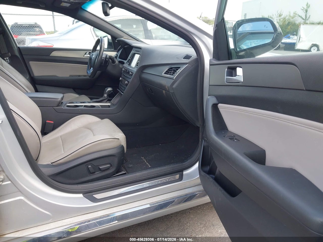2015 HYUNDAI SONATA SPORT 2.0T thumbnail 6