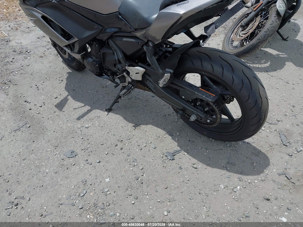 2021 KAWASAKI EX650 M thumbnail 4