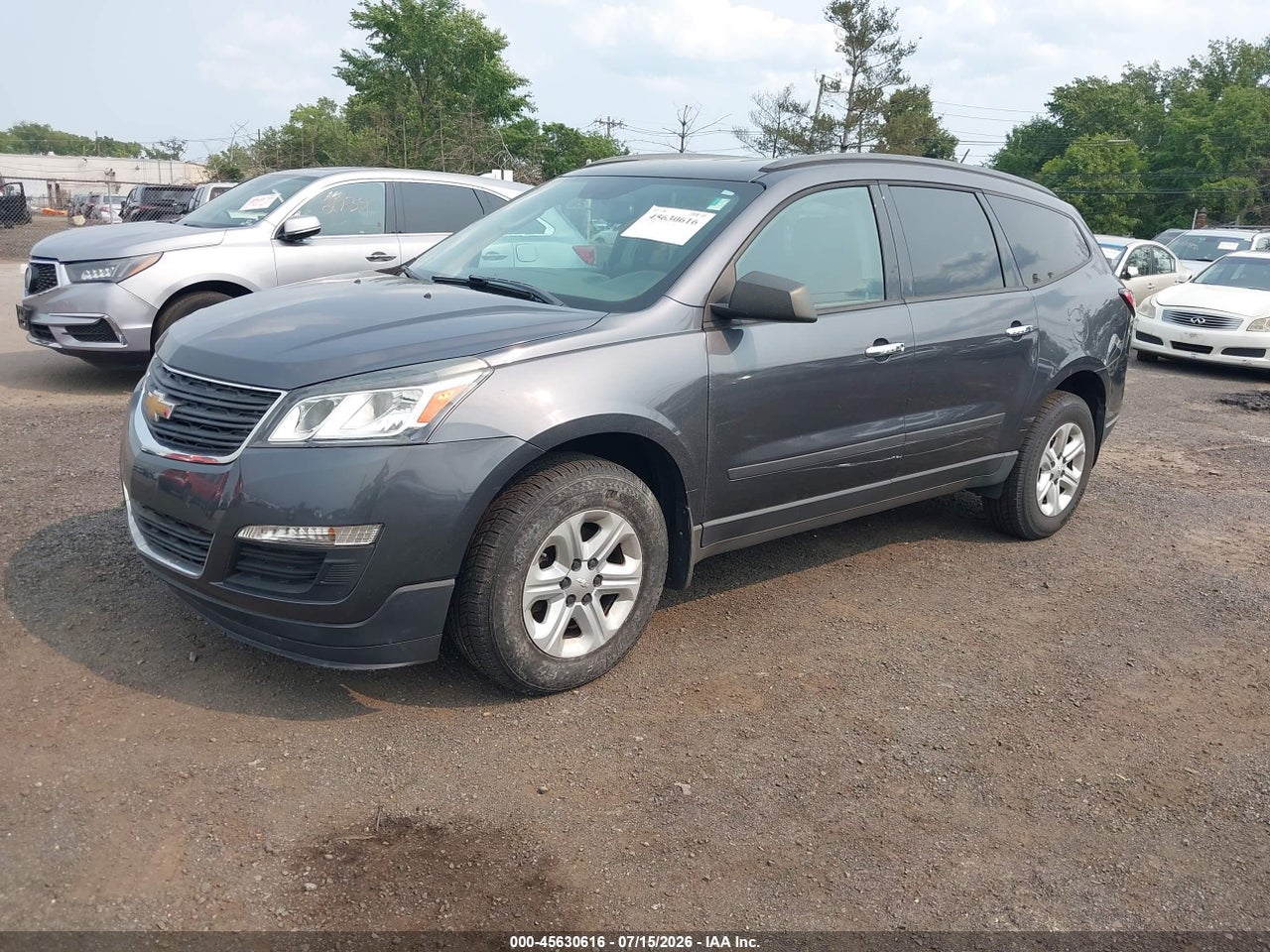 2014 CHEVROLET TRAVERSE LS thumbnail 3