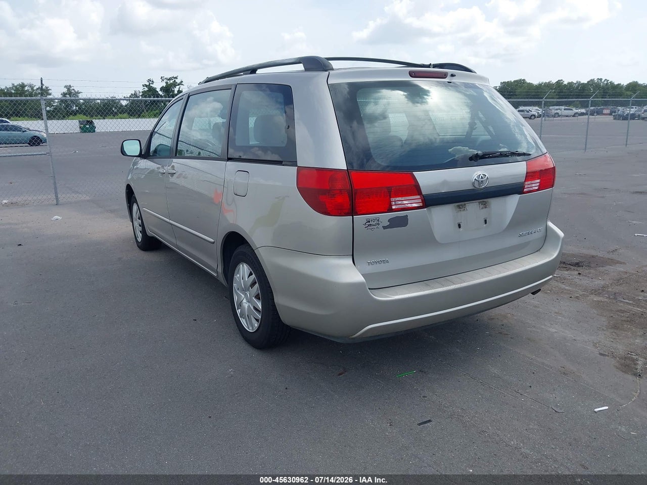 2005 TOYOTA SIENNA CE thumbnail 4
