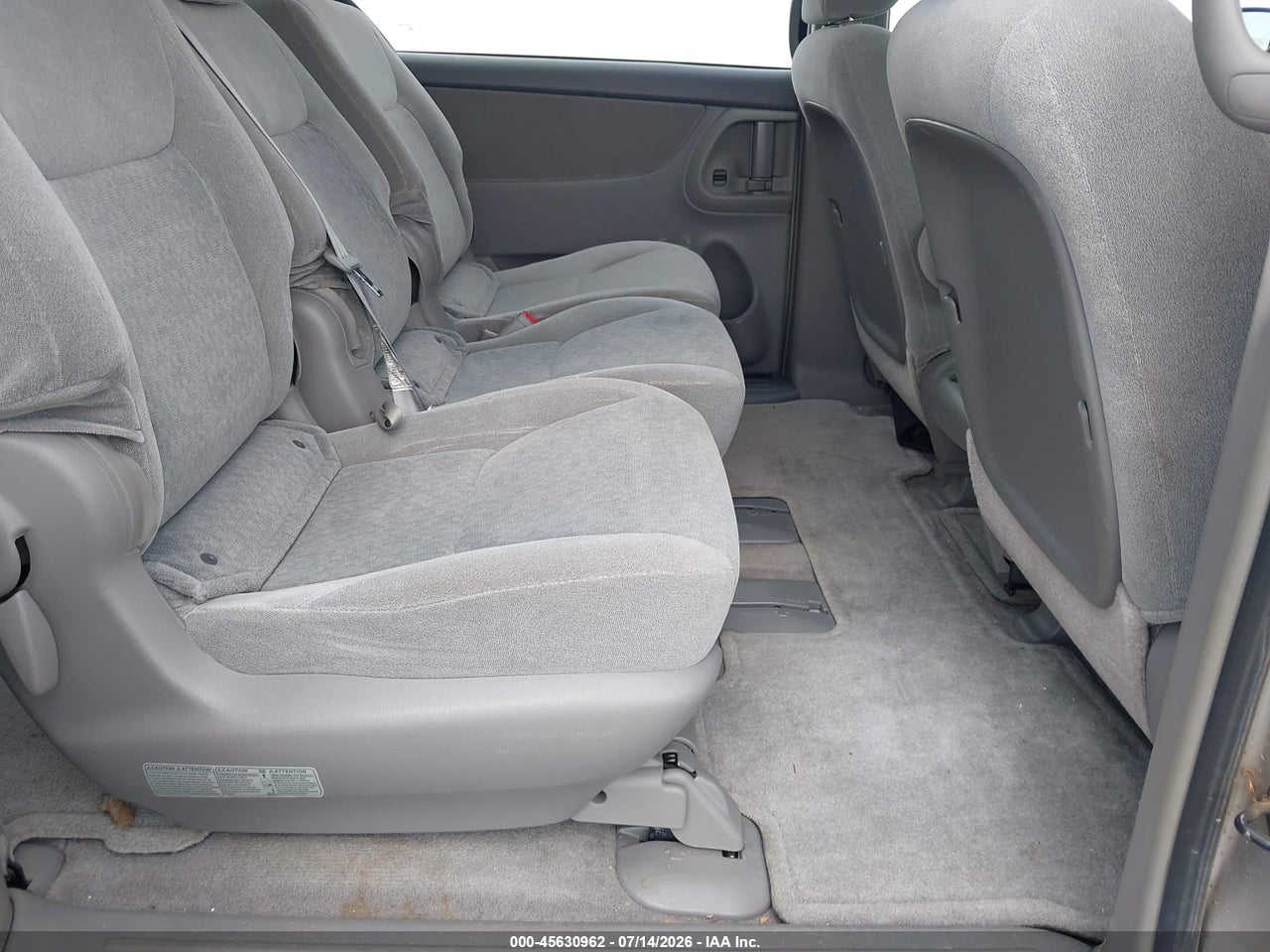 2005 TOYOTA SIENNA CE thumbnail 9