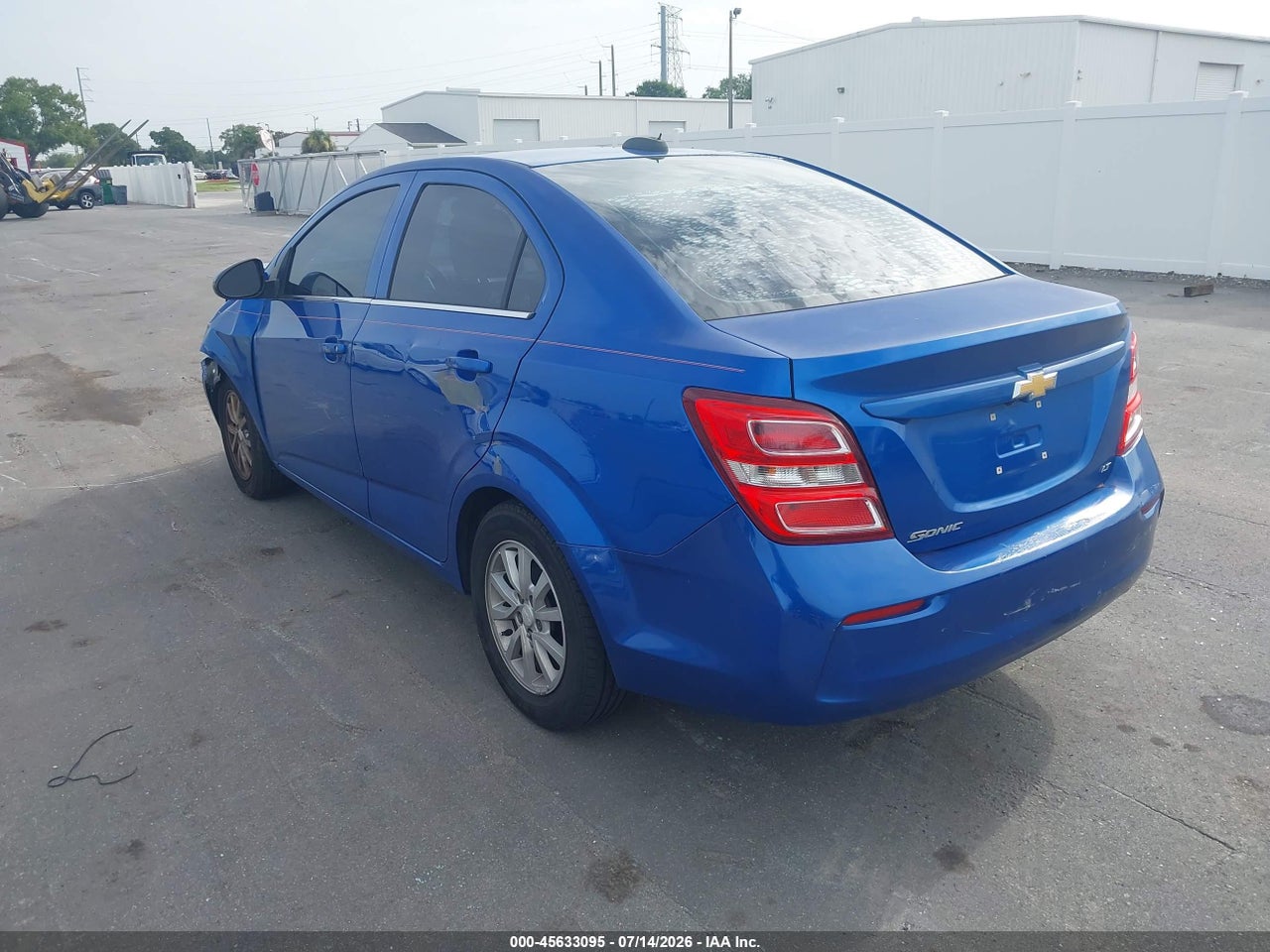 2017 CHEVROLET SONIC LT AUTO thumbnail 4