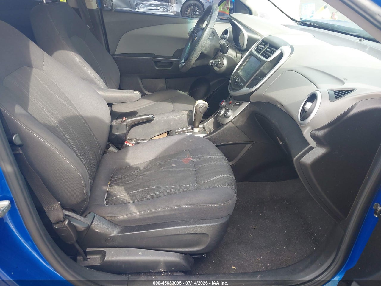 2017 CHEVROLET SONIC LT AUTO thumbnail 6
