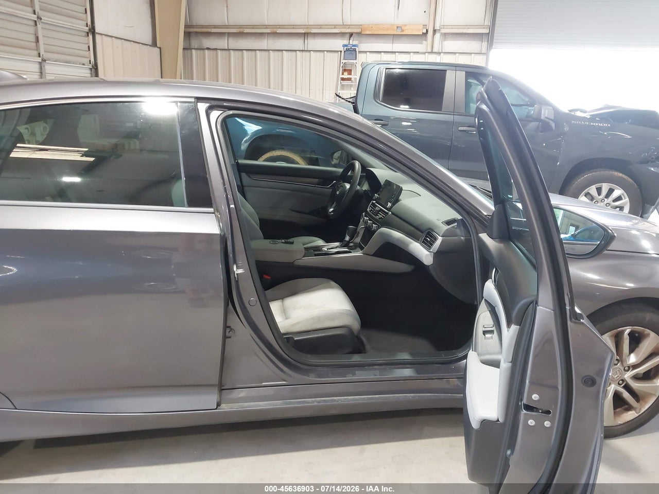 2019 HONDA ACCORD LX thumbnail 6