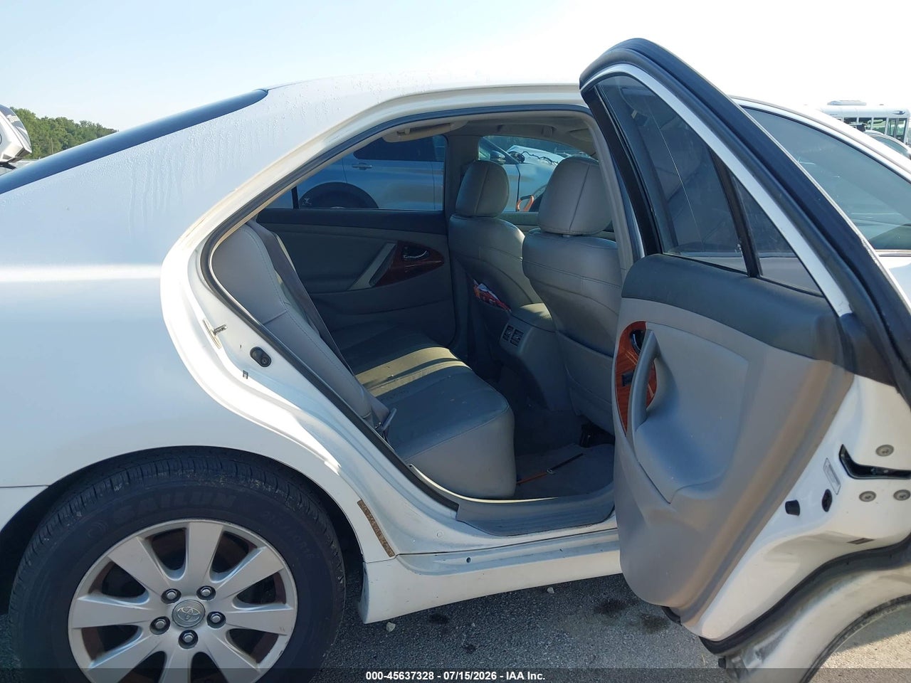 2009 TOYOTA CAMRY XLE thumbnail 9