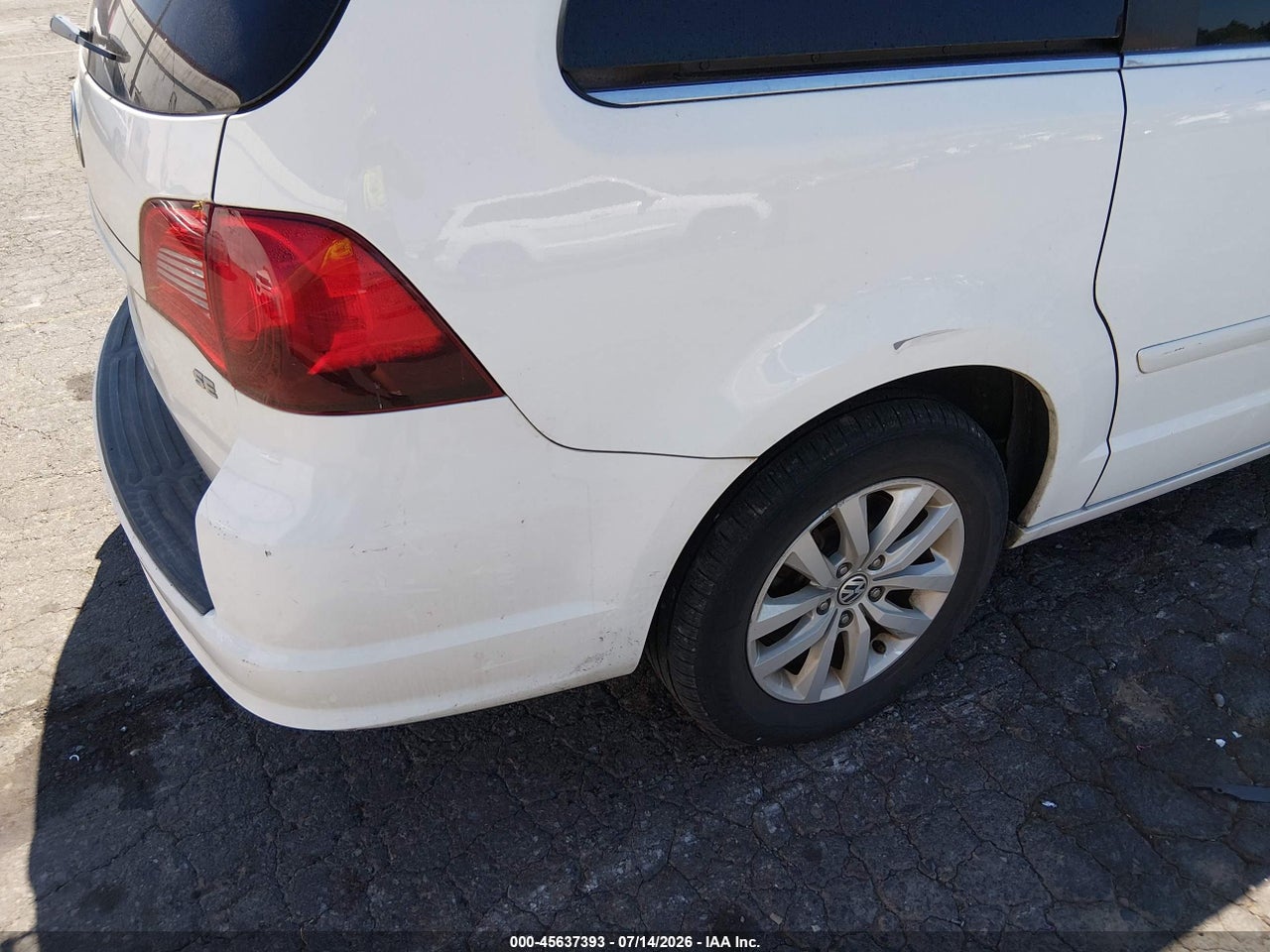 2012 VOLKSWAGEN ROUTAN SE thumbnail 7