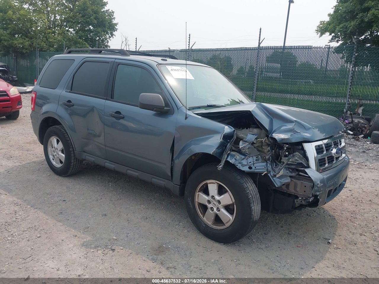 2011 FORD ESCAPE XLT thumbnail 2