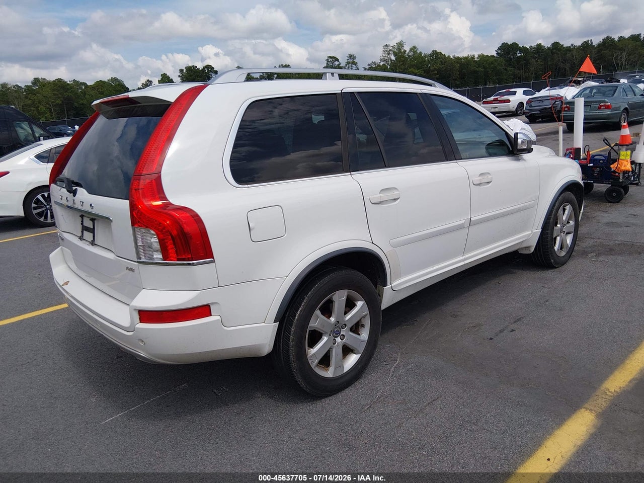 2013 VOLVO XC90 3.2/3.2 PLATINUM/3.2 PREMIER PLUS thumbnail 5