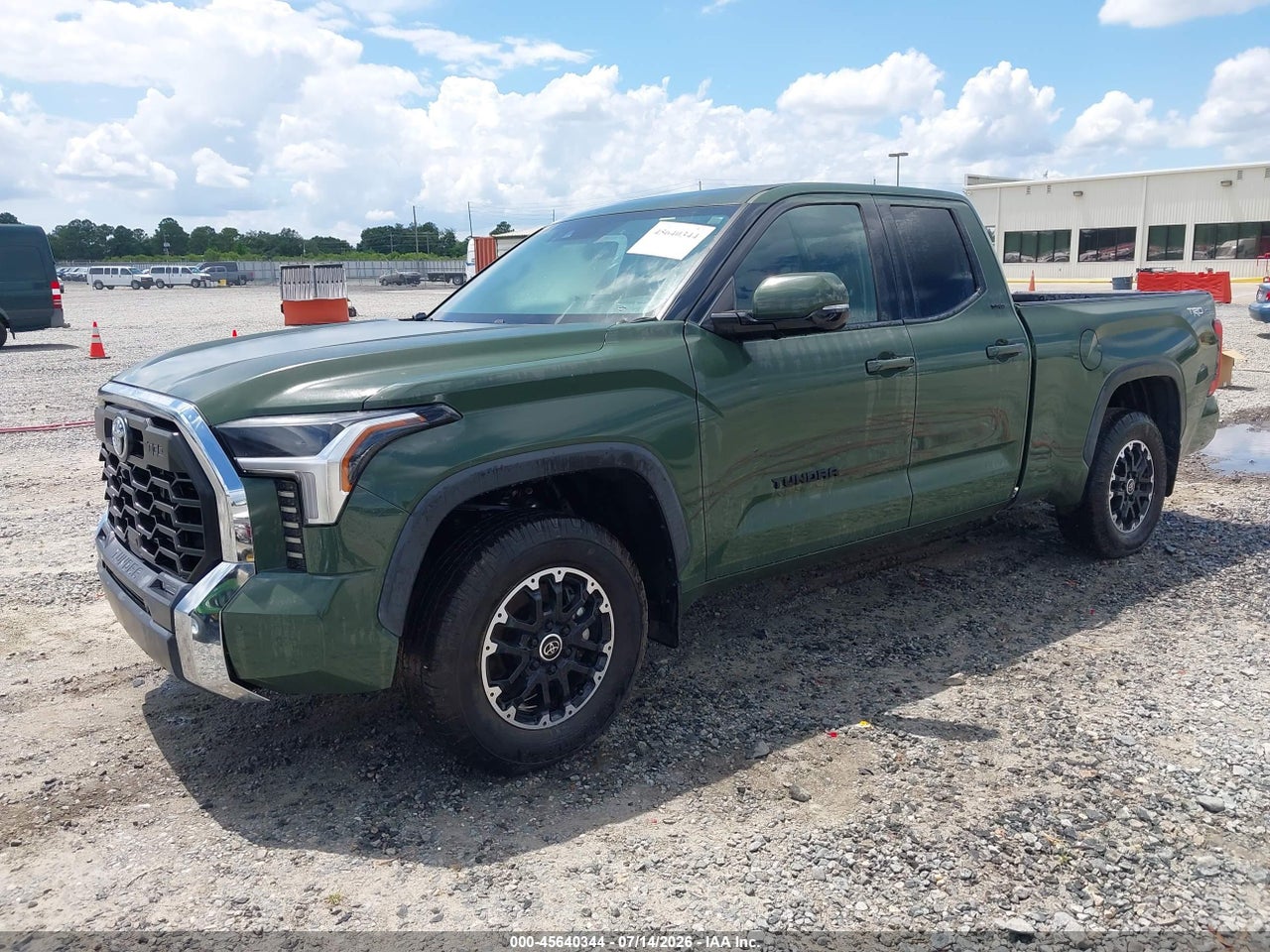 2022 TOYOTA TUNDRA SR5 thumbnail 3