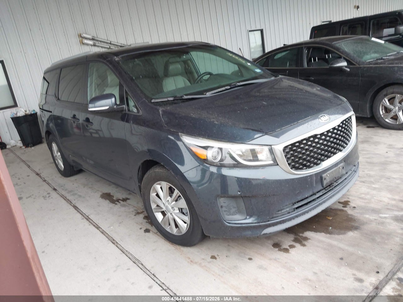 2017 KIA SEDONA LX thumbnail 2