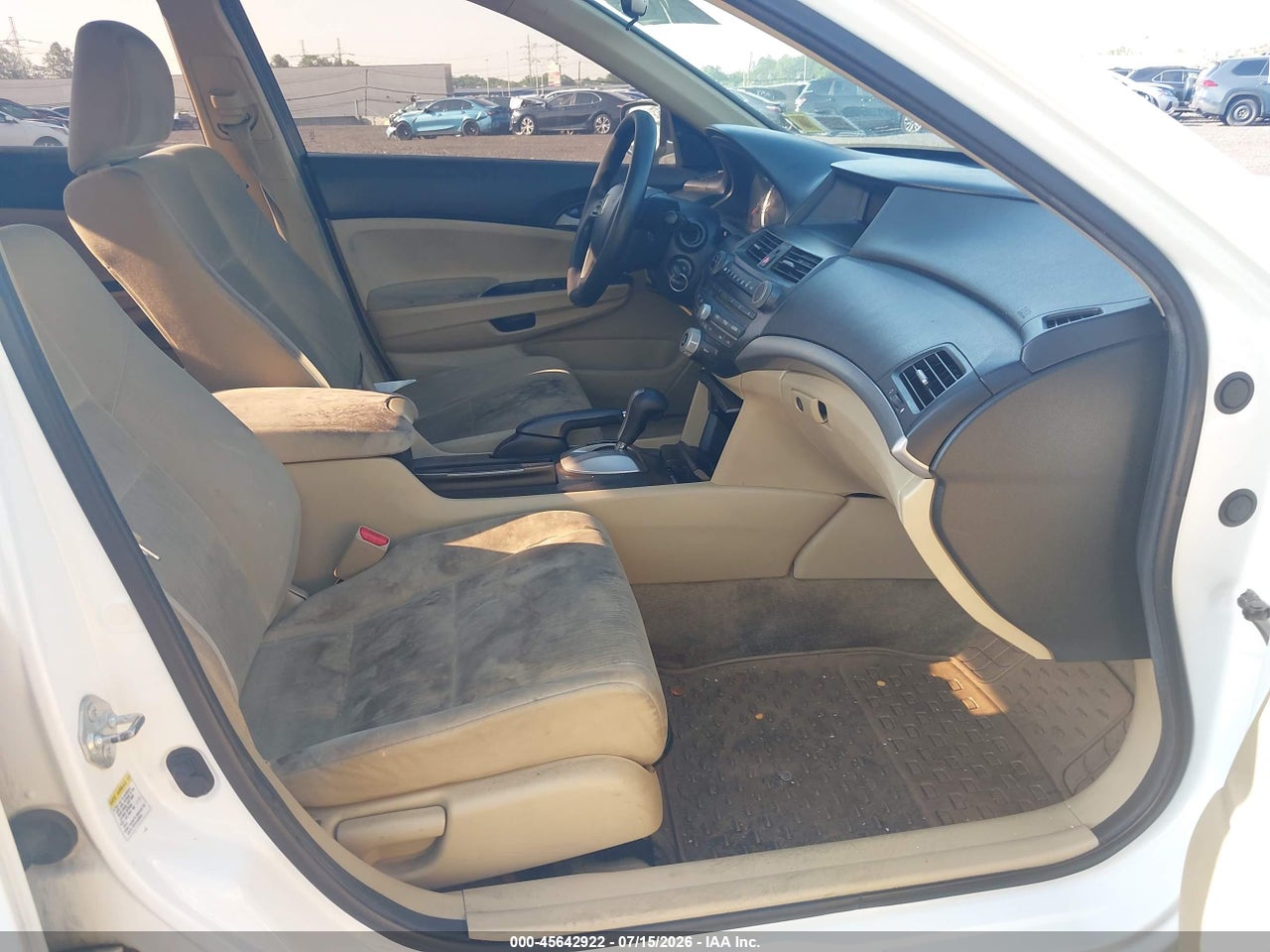 2011 HONDA ACCORD 2.4 LX thumbnail 6