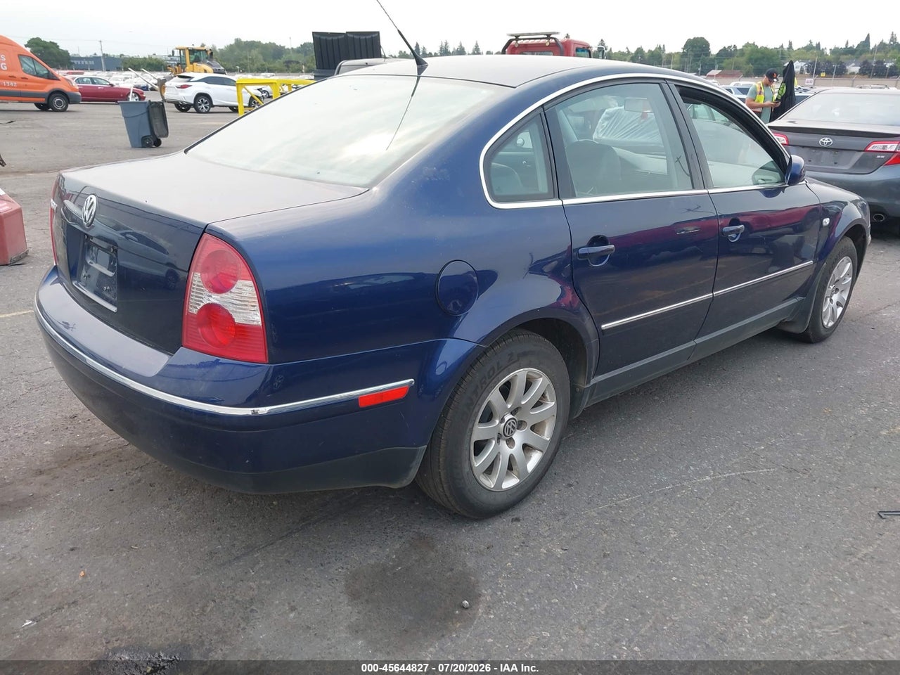 2001 VOLKSWAGEN PASSAT GLS thumbnail 5