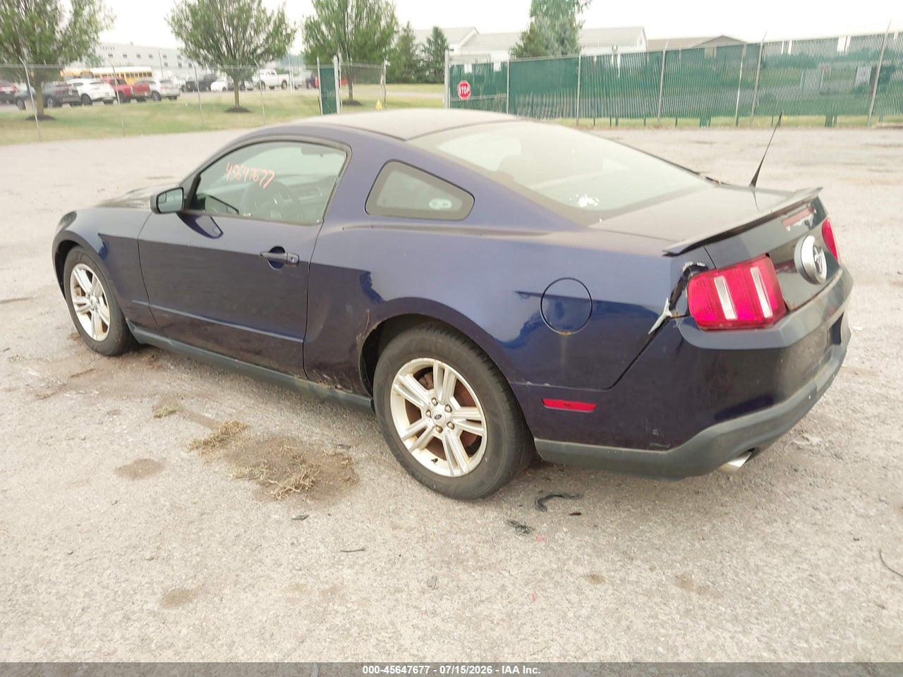 2011 FORD MUSTANG V6 thumbnail 4