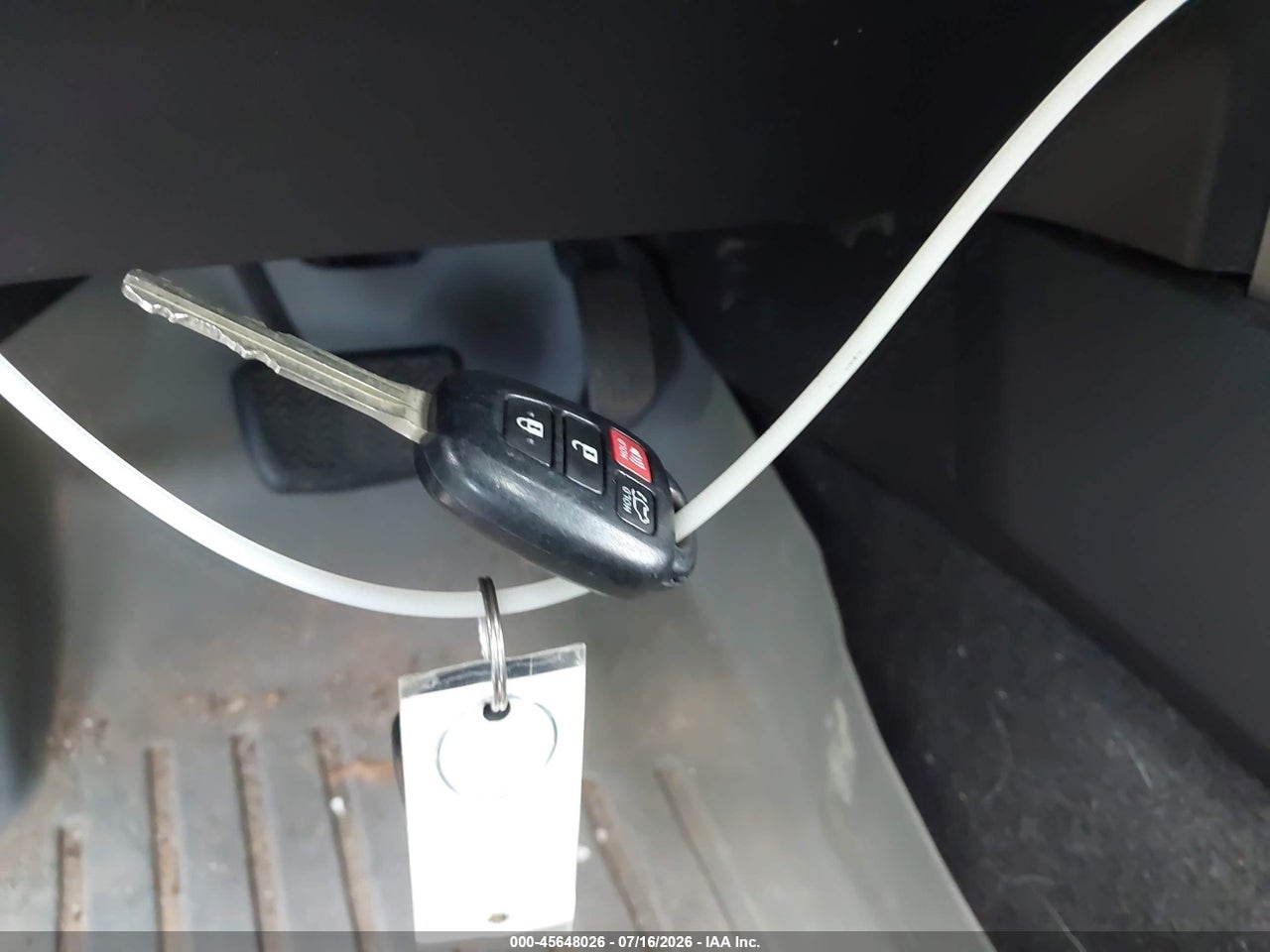 2016 TOYOTA RAV4 XLE thumbnail 12