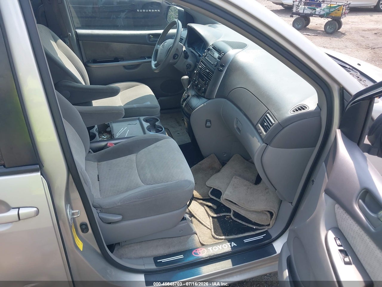 2008 TOYOTA SIENNA LE thumbnail 6