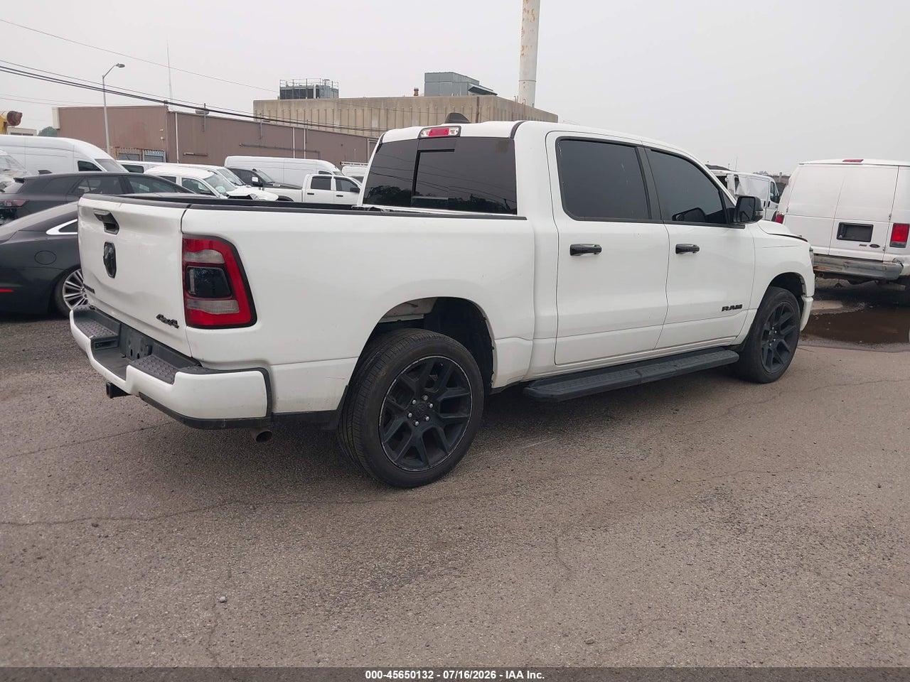 2023 RAM 1500 LARAMIE  4X4 5'7 BOX thumbnail 5