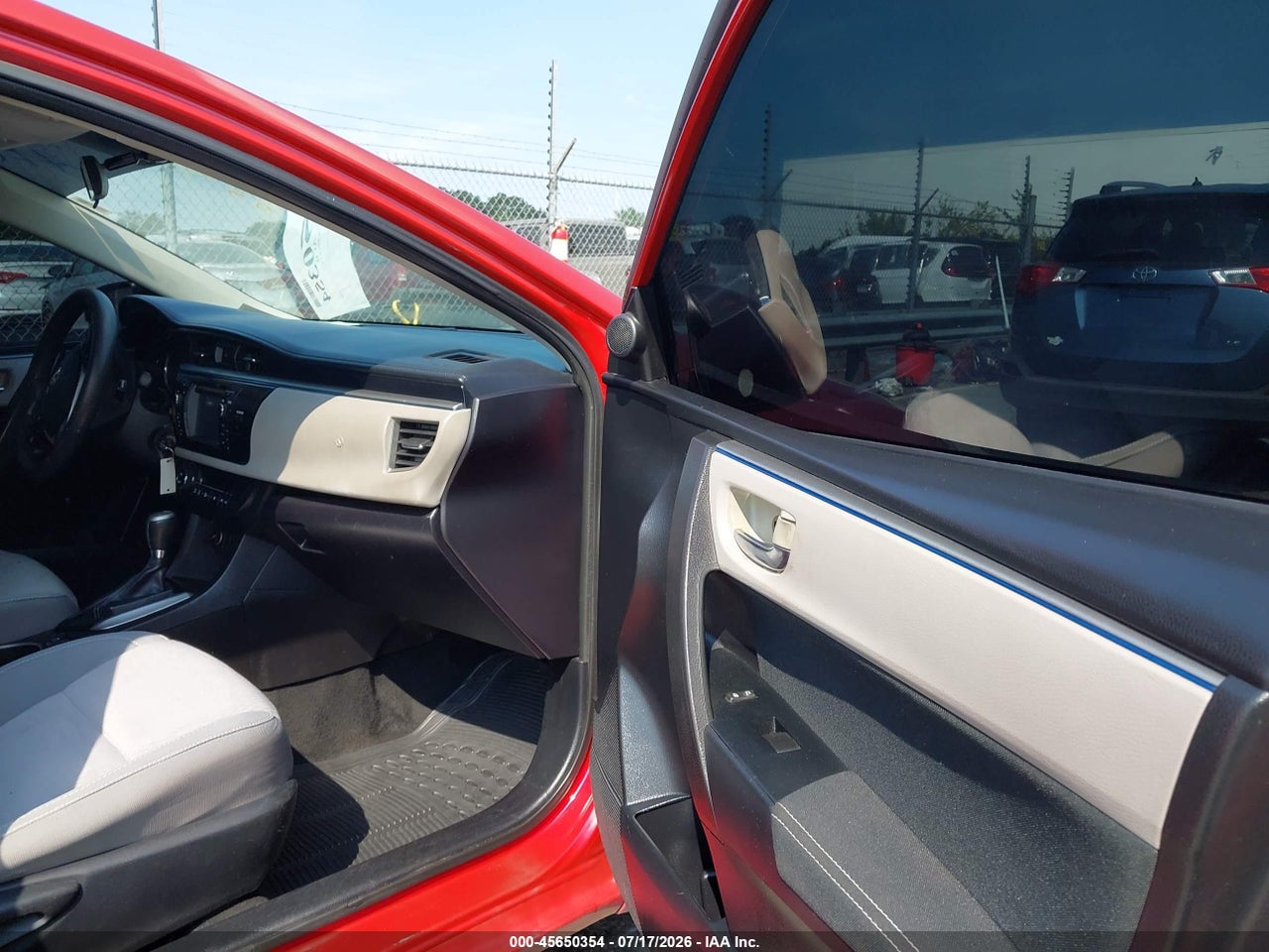 2014 TOYOTA COROLLA LE thumbnail 6