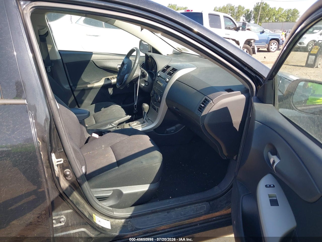 2010 TOYOTA COROLLA S thumbnail 6