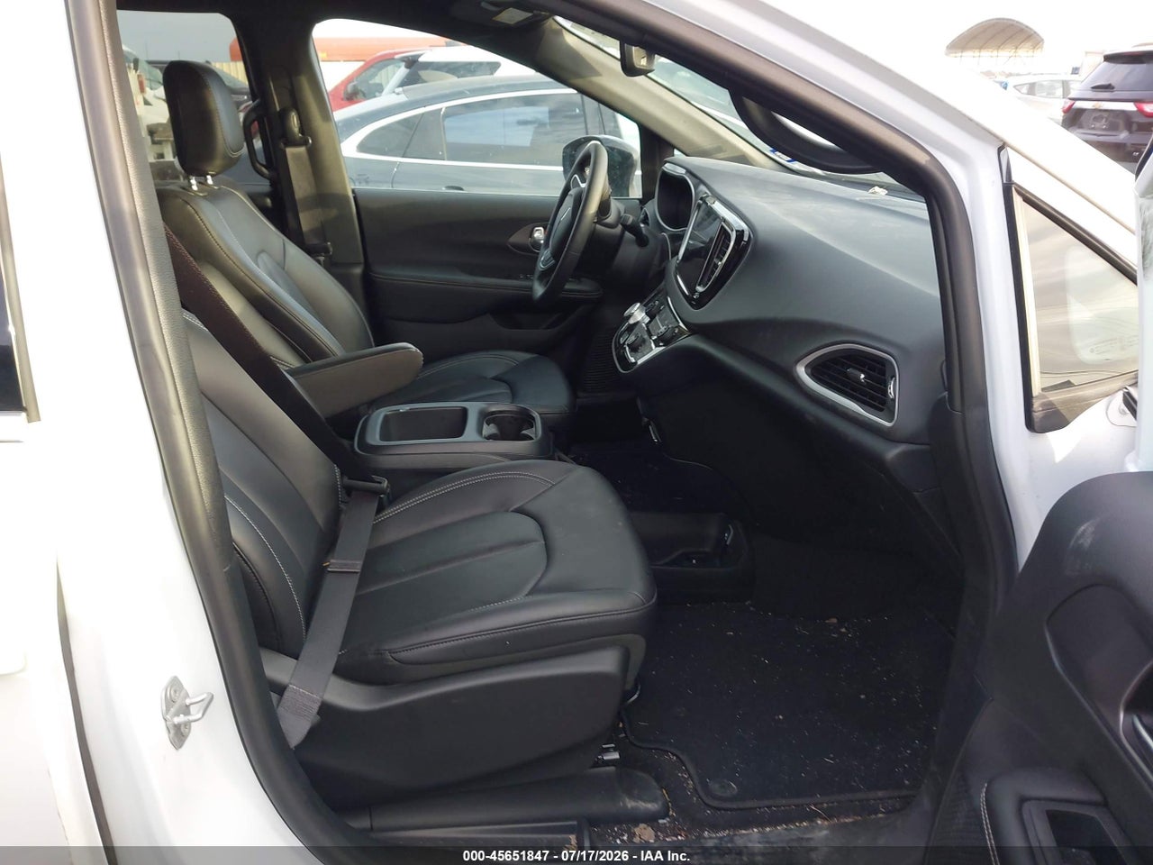 2026 CHRYSLER PACIFICA SELECT thumbnail 6