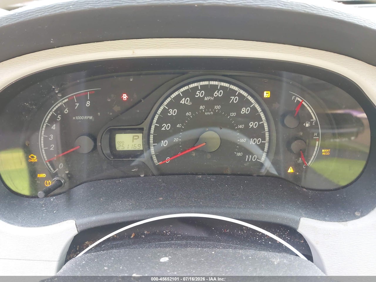 2011 TOYOTA SIENNA LE thumbnail 8
