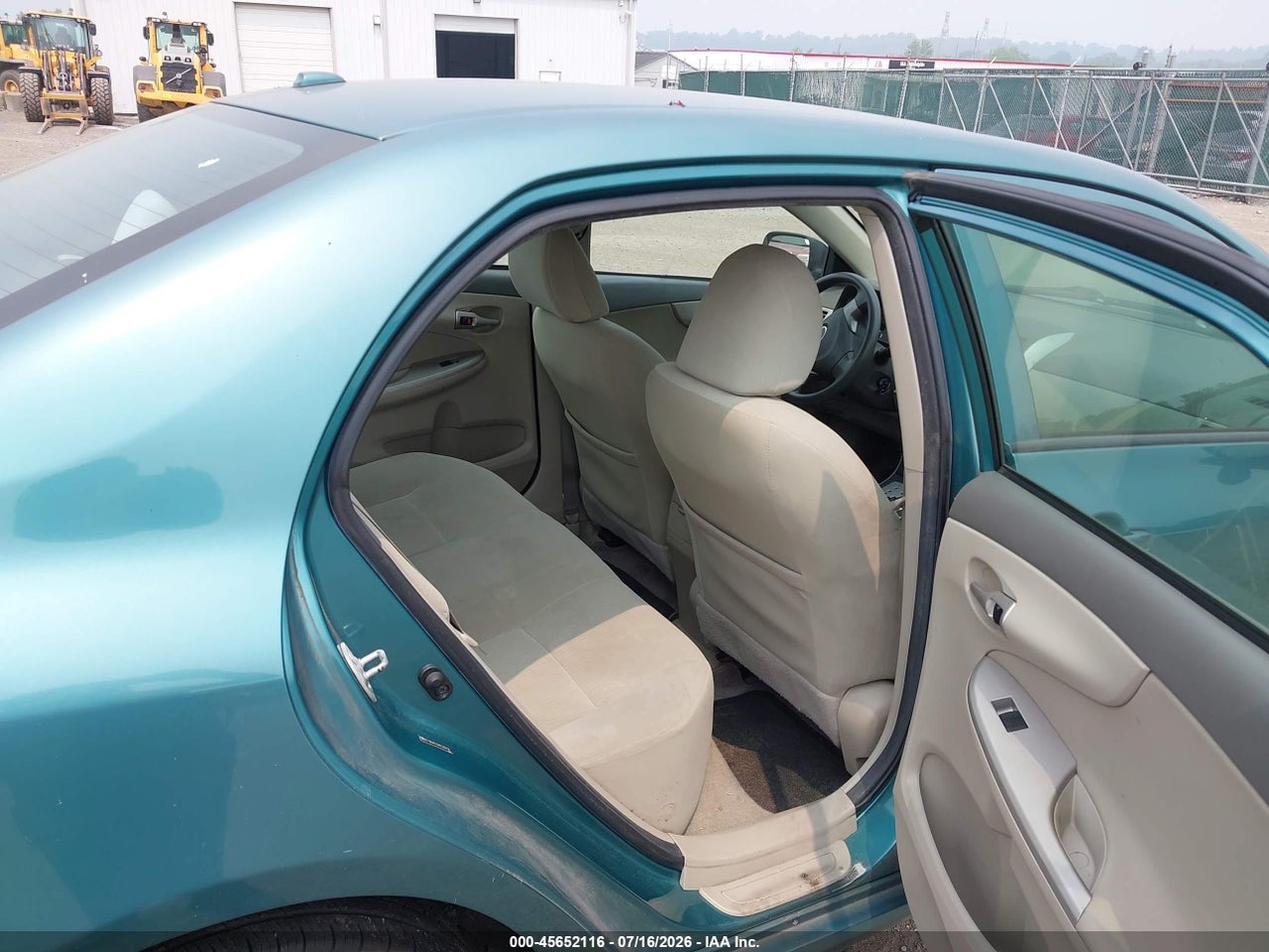 2010 TOYOTA COROLLA LE thumbnail 9