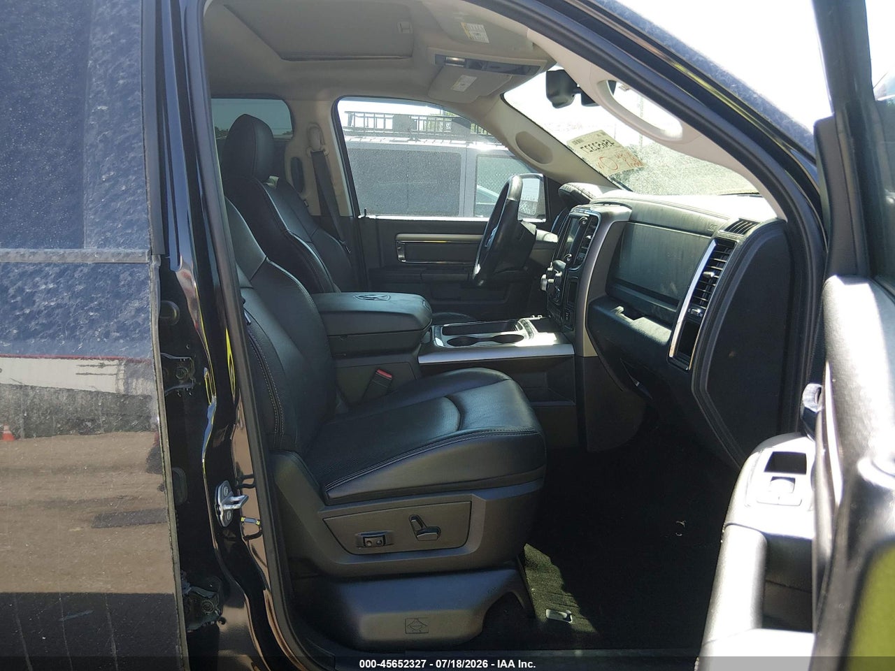 2016 RAM 1500 SPORT thumbnail 6