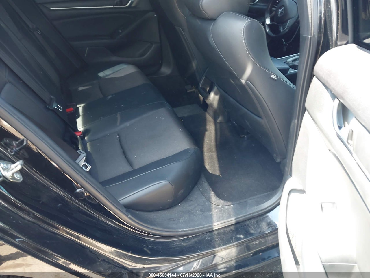 2018 HONDA ACCORD SPORT thumbnail 9
