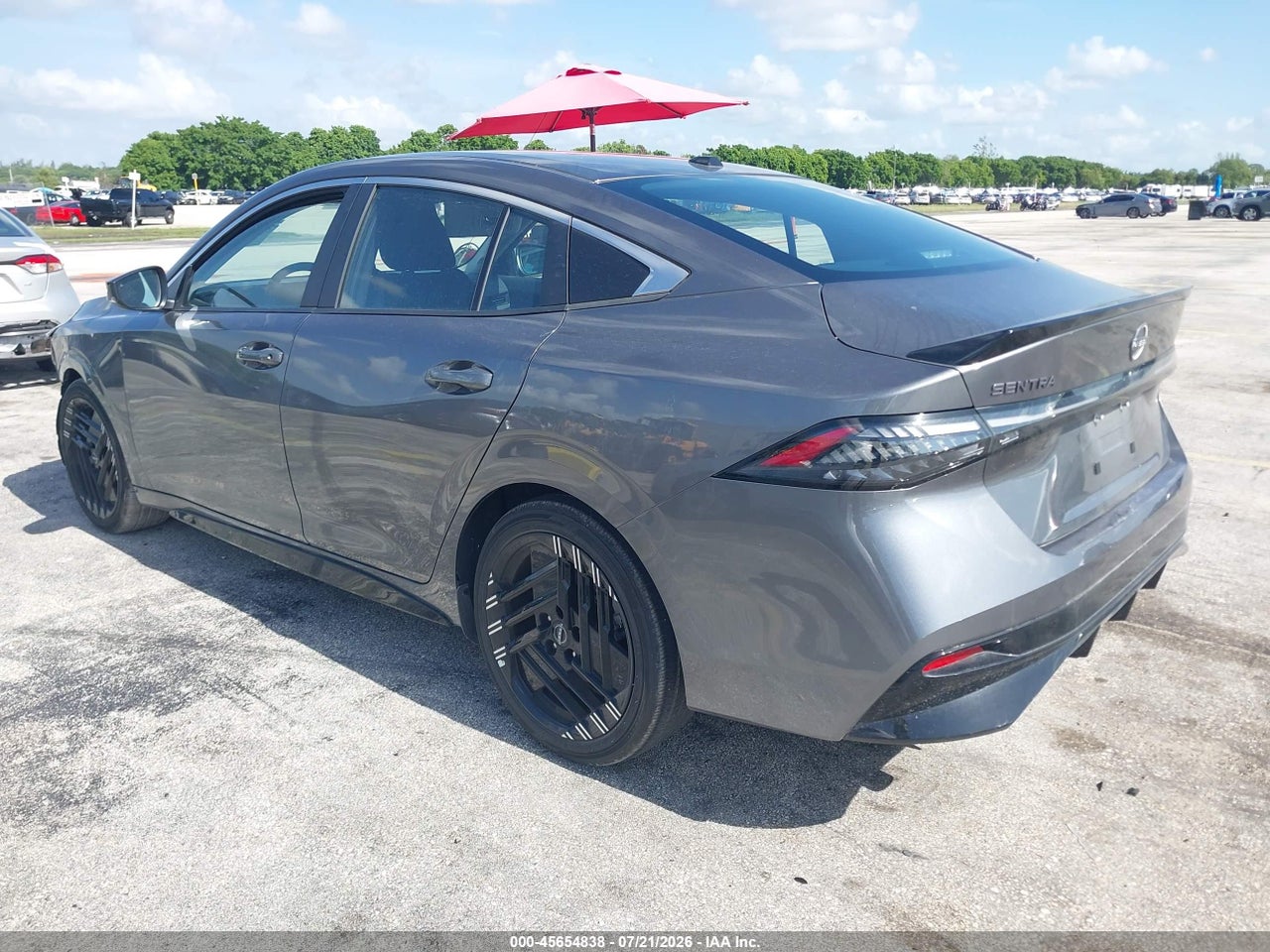 2026 NISSAN SENTRA SR thumbnail 4