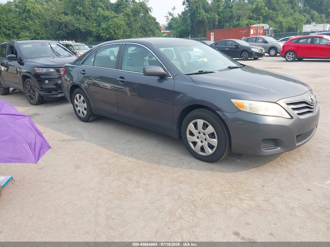2011 TOYOTA CAMRY LE thumbnail 2