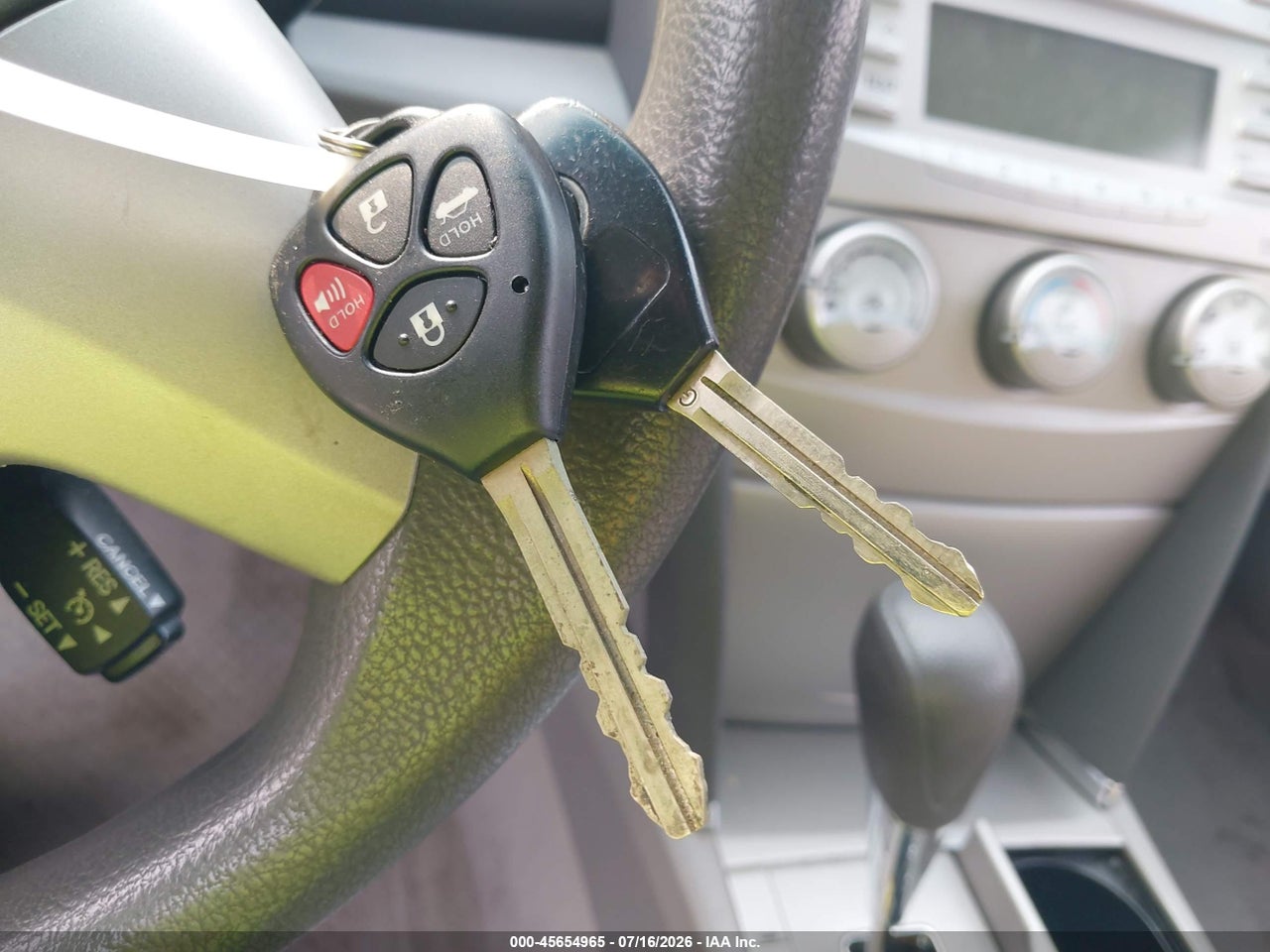2011 TOYOTA CAMRY LE thumbnail 12