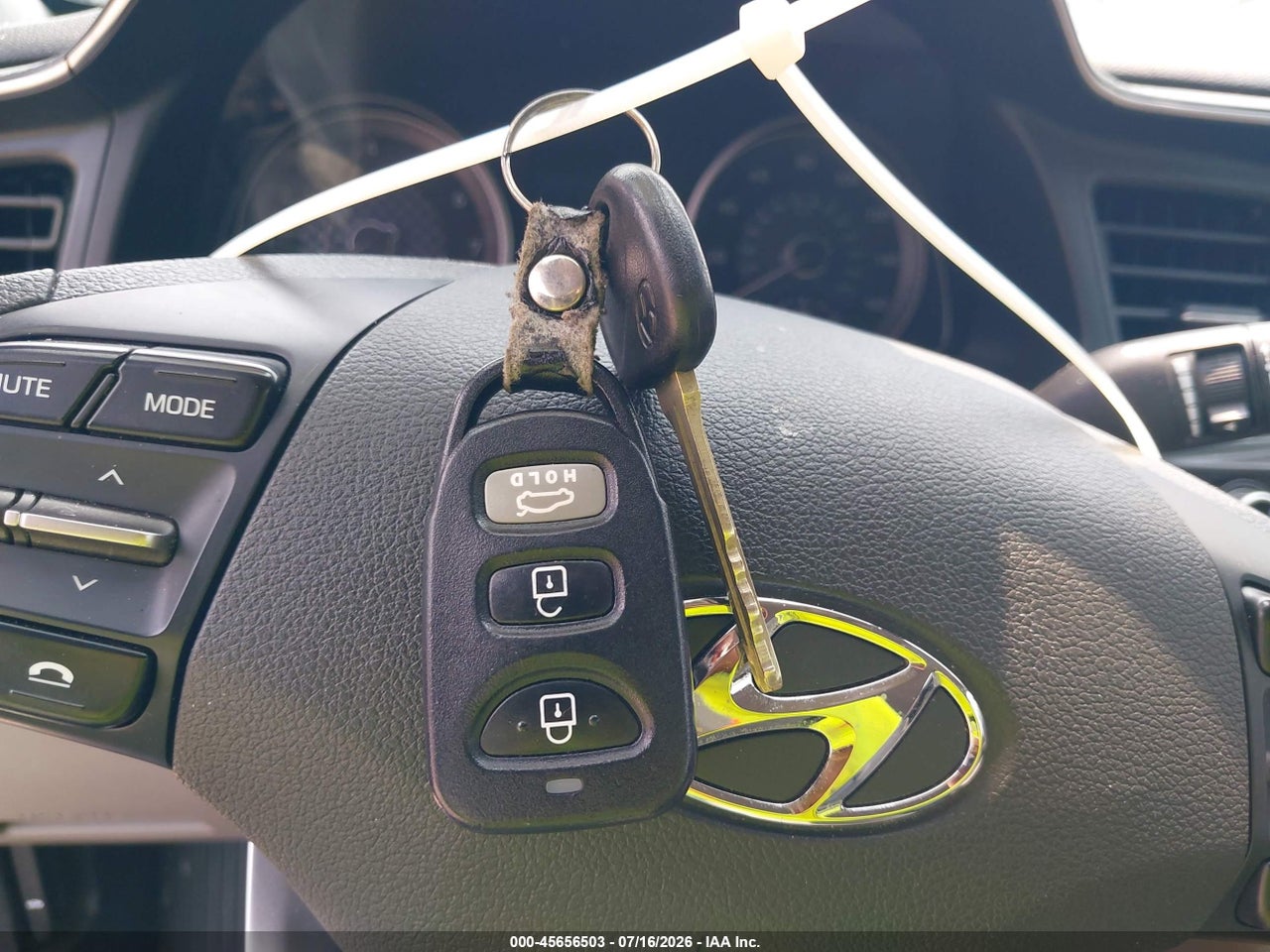 2020 HYUNDAI ELANTRA SE thumbnail 12