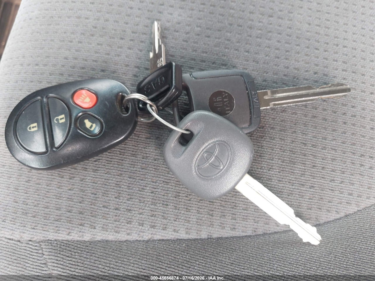 2005 TOYOTA SIENNA LE thumbnail 12