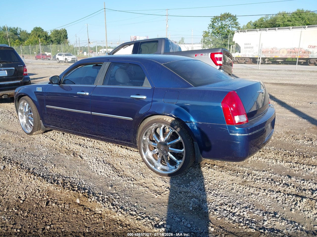2005 CHRYSLER 300 TOURING thumbnail 4