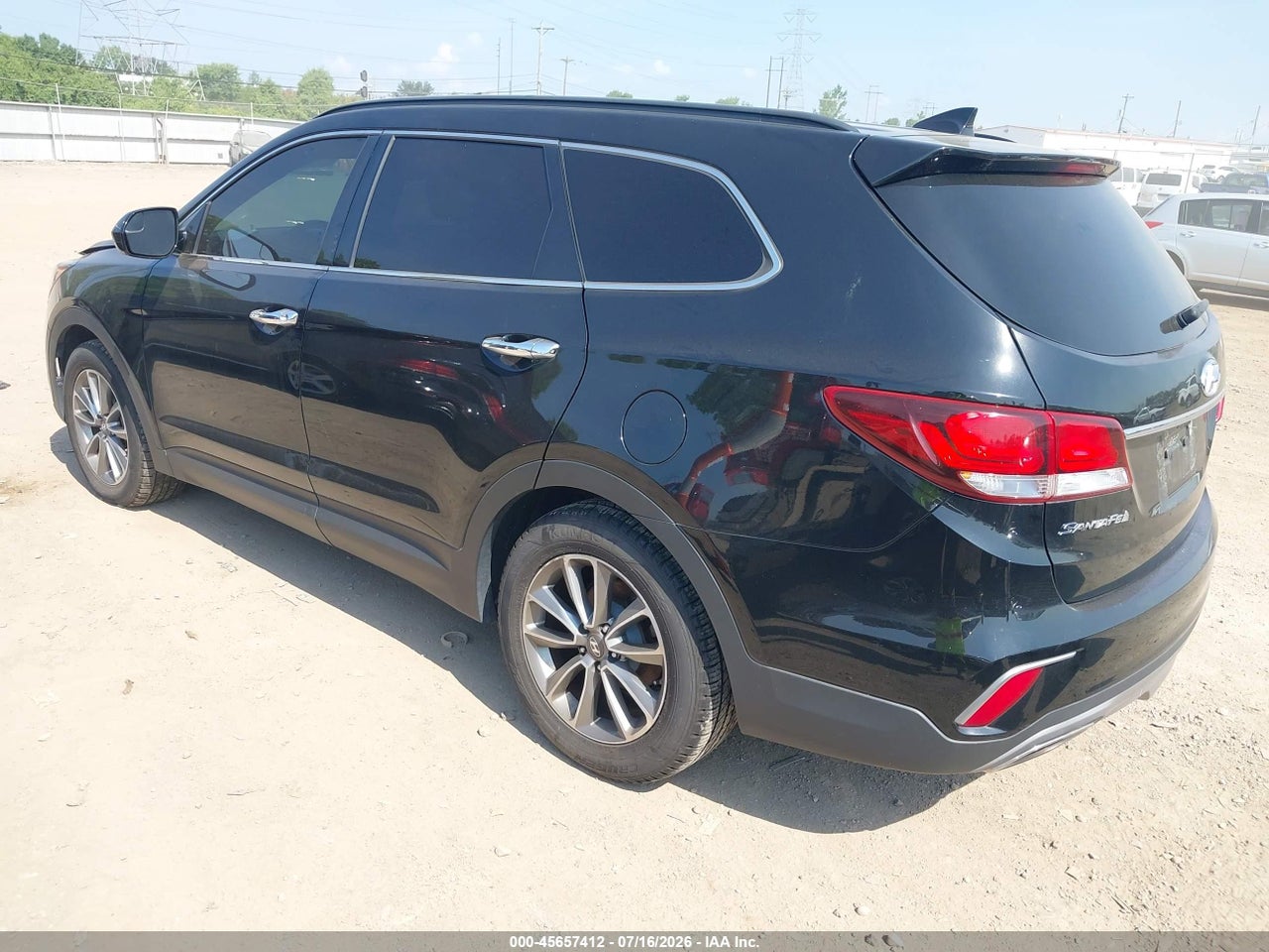 2017 HYUNDAI SANTA FE SE thumbnail 4
