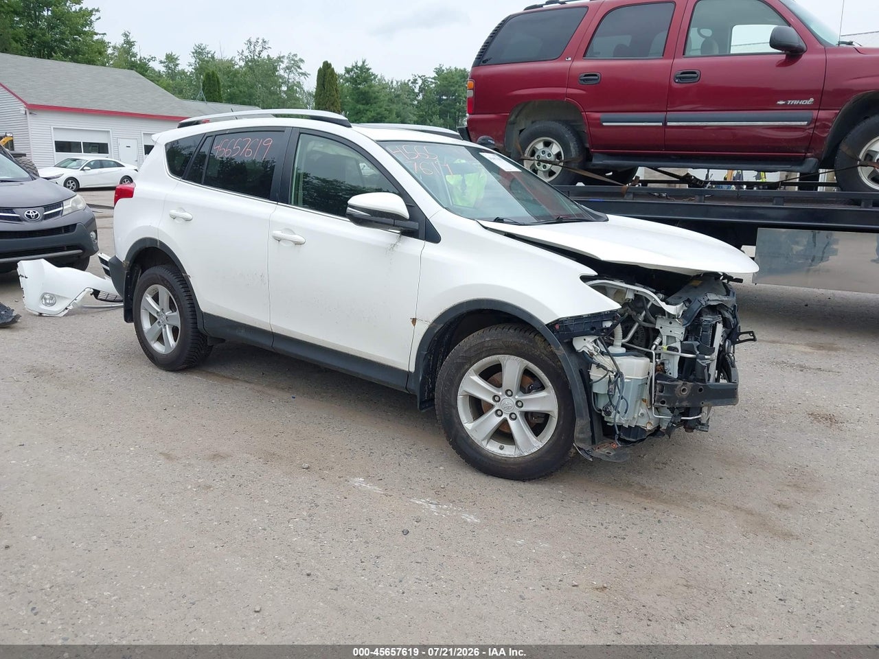 2013 TOYOTA RAV4 XLE thumbnail 2